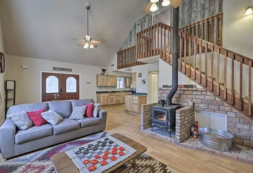 Family Friendly Forested Home W/ Snow Play Area!