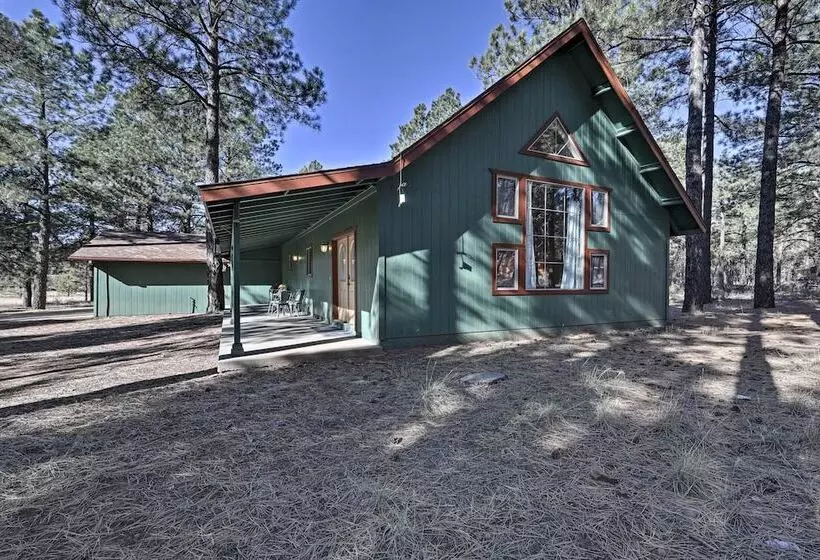 Family Friendly Forested Home W/ Snow Play Area!