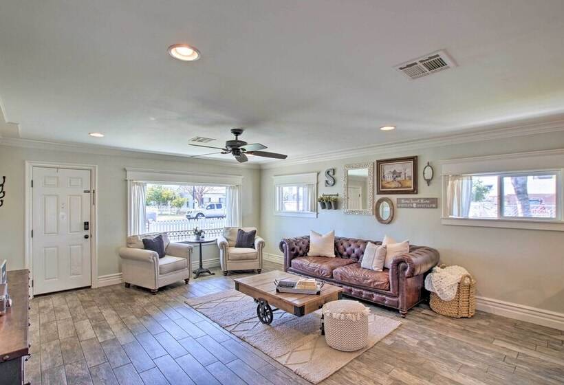 Gilbert Home W/ Fire Pit: Walk To Downtown!