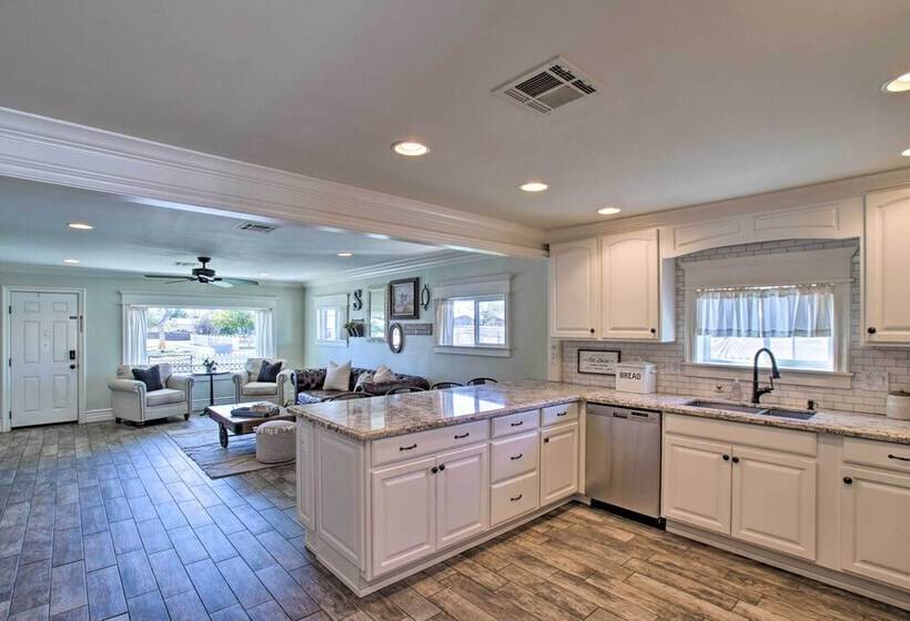 Gilbert Home W/ Fire Pit: Walk To Downtown!