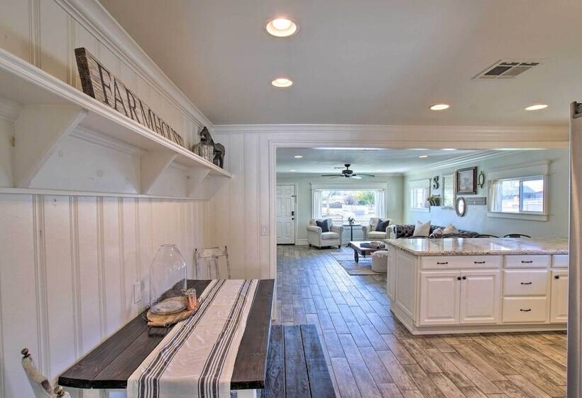 Gilbert Home W/ Fire Pit: Walk To Downtown!