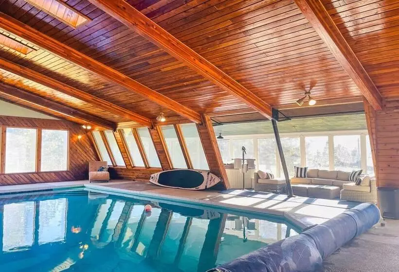 Home With Indoor Pool   1 Block To Liberty Lake!