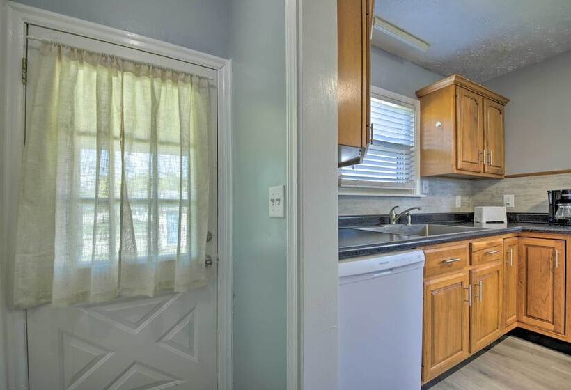 Indianapolis Area Home   Walk To The Speedway!