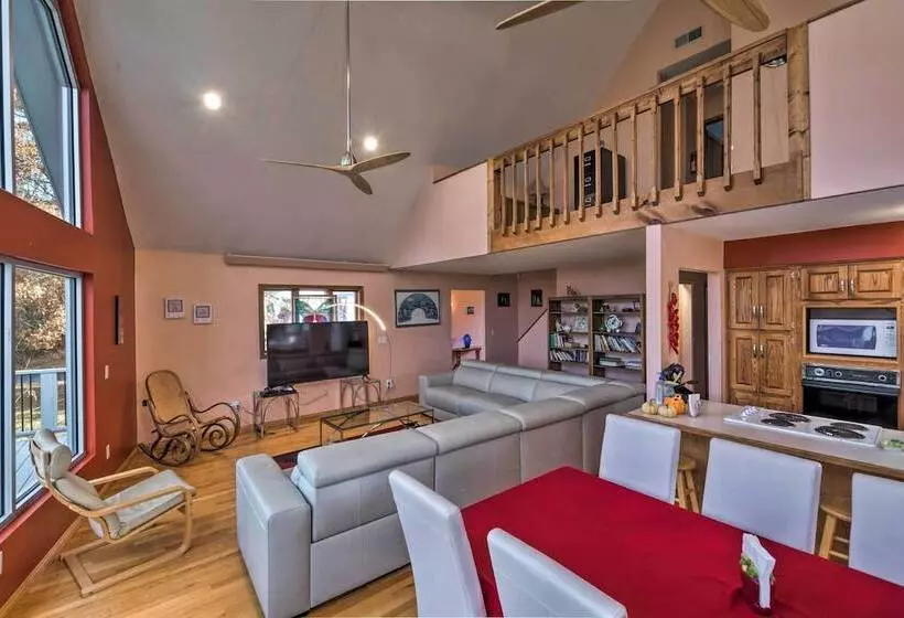 Lake Cumberland Home W/ Deck + Water Access!