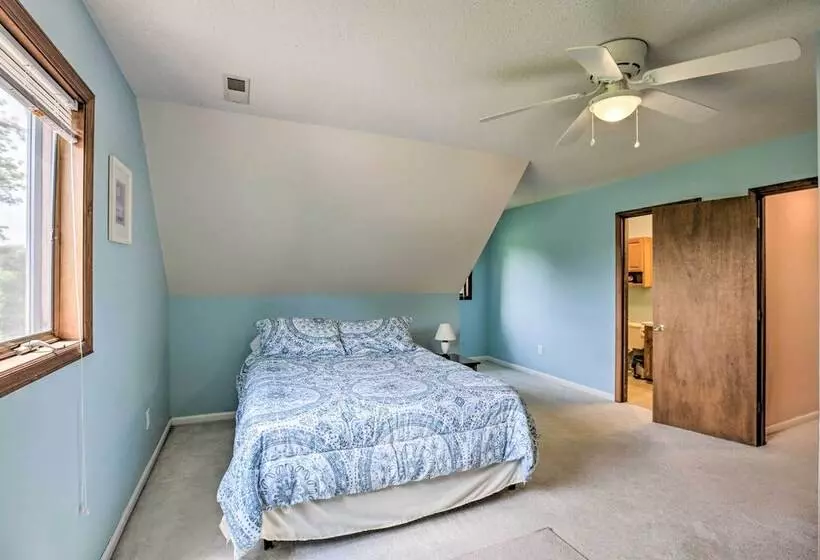 Lake Cumberland Home W/ Deck + Water Access!