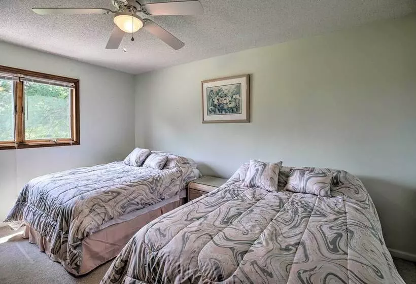 Lake Cumberland Home W/ Deck + Water Access!