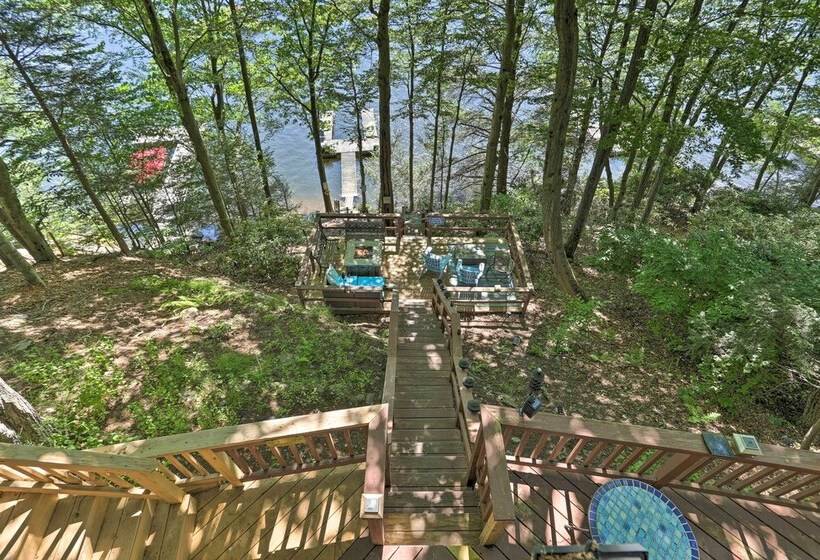 Lakefront Home W/ Game Room, Decks, Dock & Kayaks!
