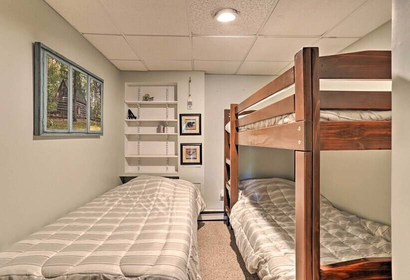 Lakefront Home W/ Game Room, Decks, Dock & Kayaks!