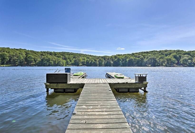 Lakefront Home W/ Game Room, Decks, Dock & Kayaks!