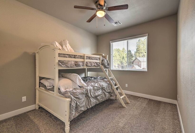 Family Home W/ Deck, 3 Mi To Downtown Flagstaff!