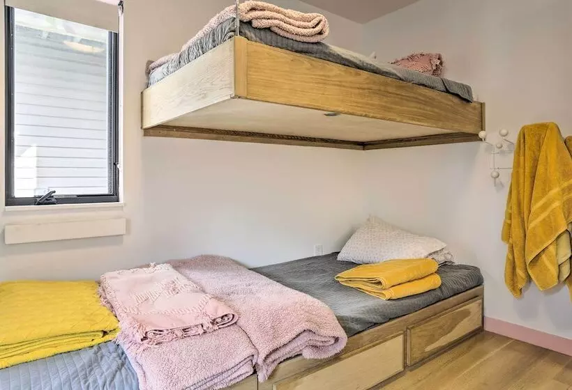 Luxury Long Beach Villa With Ocean Views!