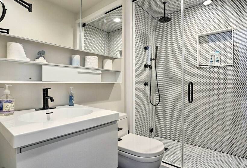 Luxury Long Beach Villa With Ocean Views!