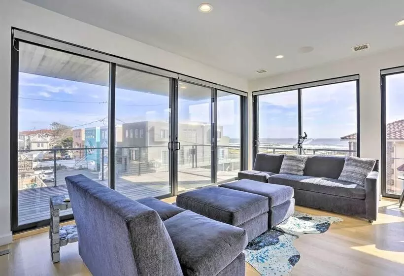 Luxury Long Beach Villa With Ocean Views!