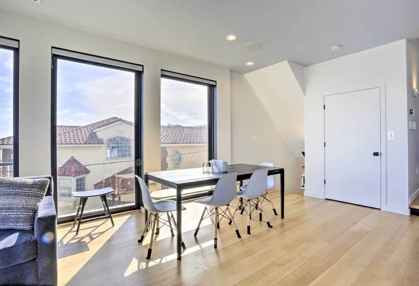 Luxury Long Beach Villa With Ocean Views!