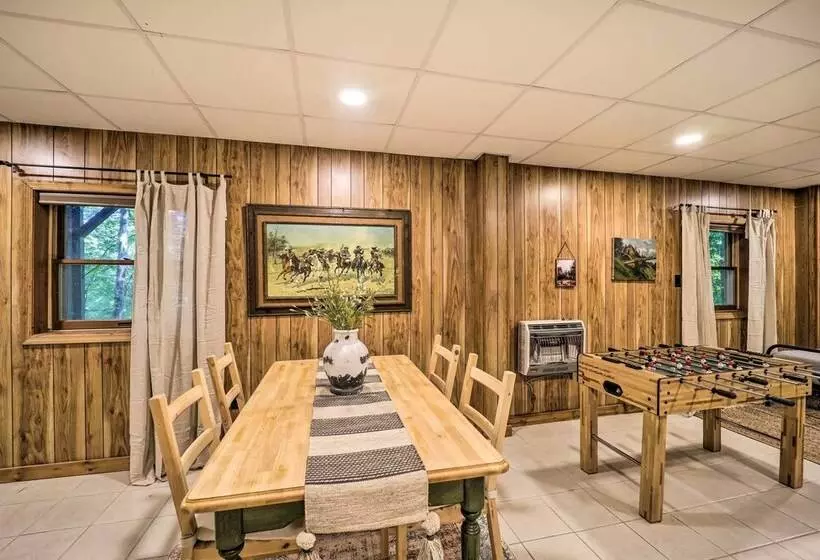 Peaceful Boone Cabin W/ Deck & Forest Views!