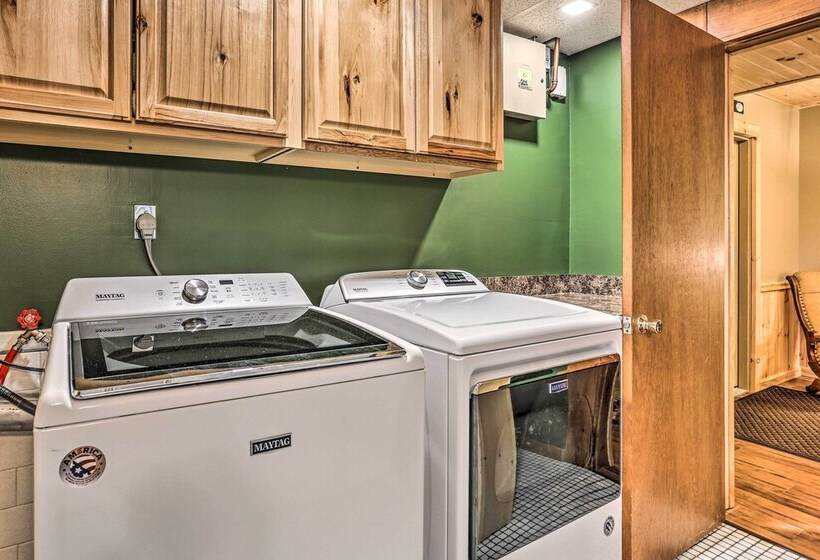 Peaceful Hancock Home W/ Patio, Deck & Grill!