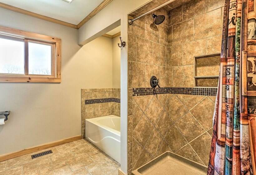 Peaceful Hancock Home W/ Patio, Deck & Grill!