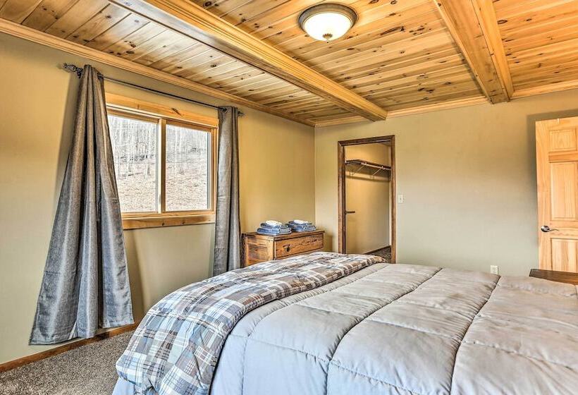 Peaceful Hancock Home W/ Patio, Deck & Grill!