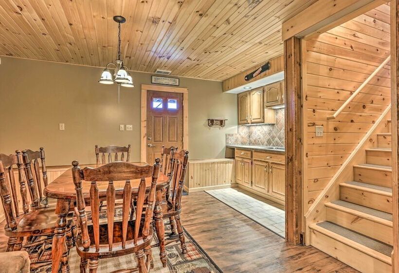 Peaceful Hancock Home W/ Patio, Deck & Grill!