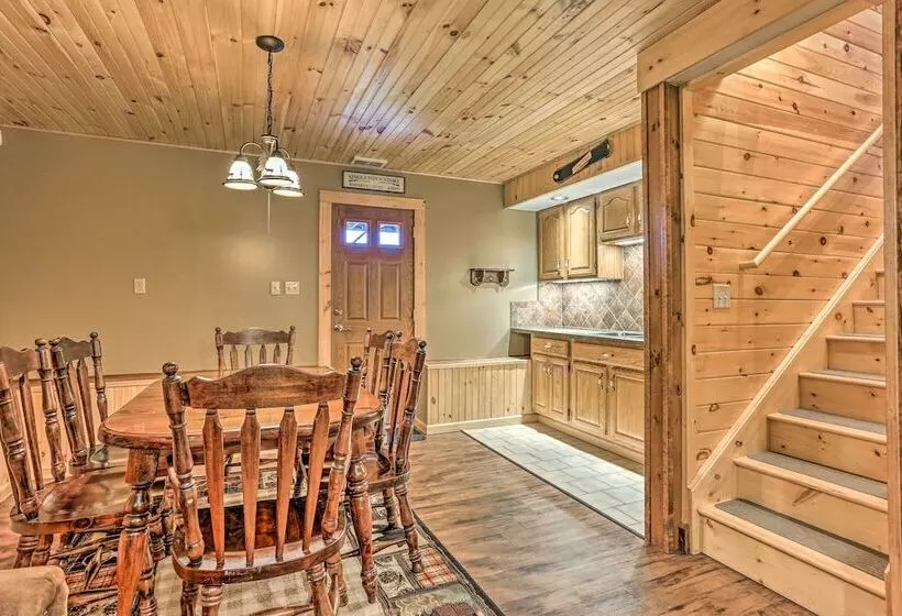 Peaceful Hancock Home W/ Patio, Deck & Grill!