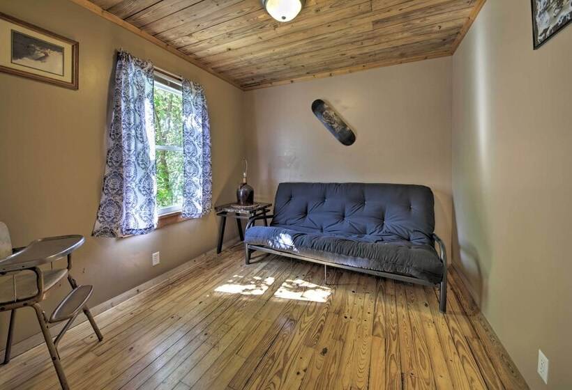 Pet Friendly Cottage W/ Fire Pit   3 Mi To Siu!