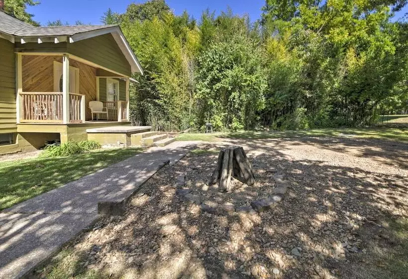 Pet Friendly Cottage W/ Fire Pit   3 Mi To Siu!