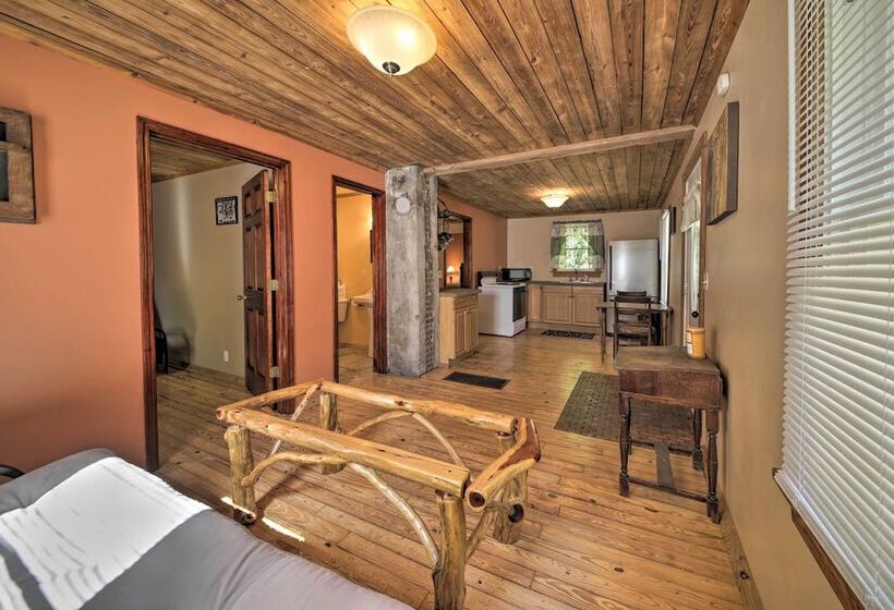 Pet Friendly Cottage W/ Fire Pit   3 Mi To Siu!