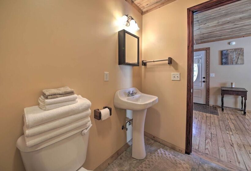 Pet Friendly Cottage W/ Fire Pit   3 Mi To Siu!