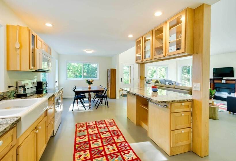 Quaint Charlottesville Home < 10 Mi To Dtwn!