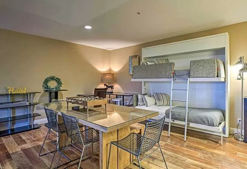 Hot Tub + Balcony: Rainbow Retreat Near Wineries!