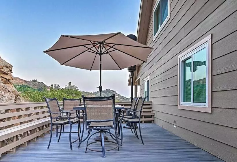 Hot Tub + Balcony: Rainbow Retreat Near Wineries!