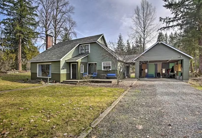 Remote Escape: Riverside Home W/ Scenic Views