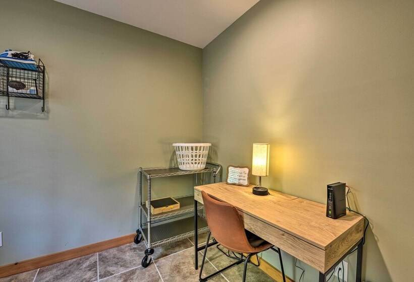 Renovated Home W/ Private Dock On Watauga Lake