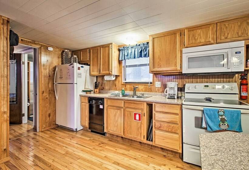 Rustic Stockton Lake Cabin Half Mile To Boat Ramp!