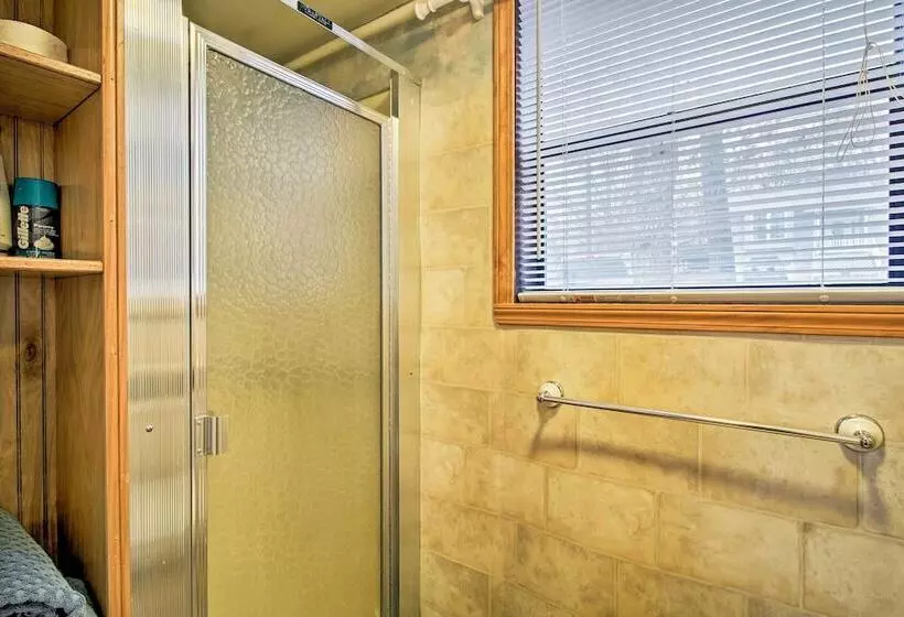 Rustic Stockton Lake Cabin Half Mile To Boat Ramp!