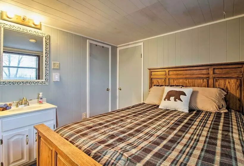 Rustic Stockton Lake Cabin Half Mile To Boat Ramp!