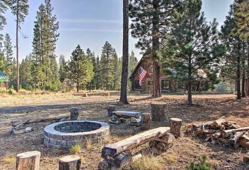 Snow Pine Retreat   Remote Crescent Log Cabin!