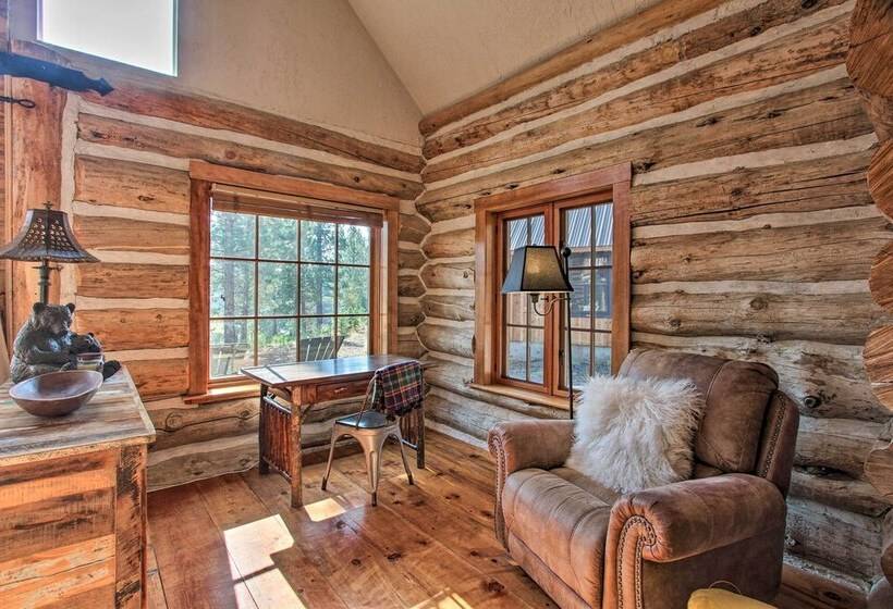 Snow Pine Retreat   Remote Crescent Log Cabin!