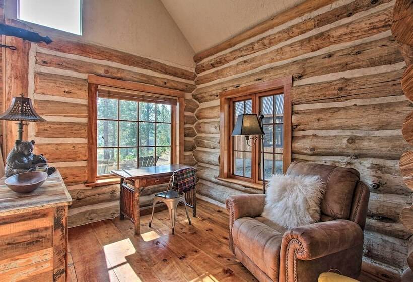 Snow Pine Retreat   Remote Crescent Log Cabin!