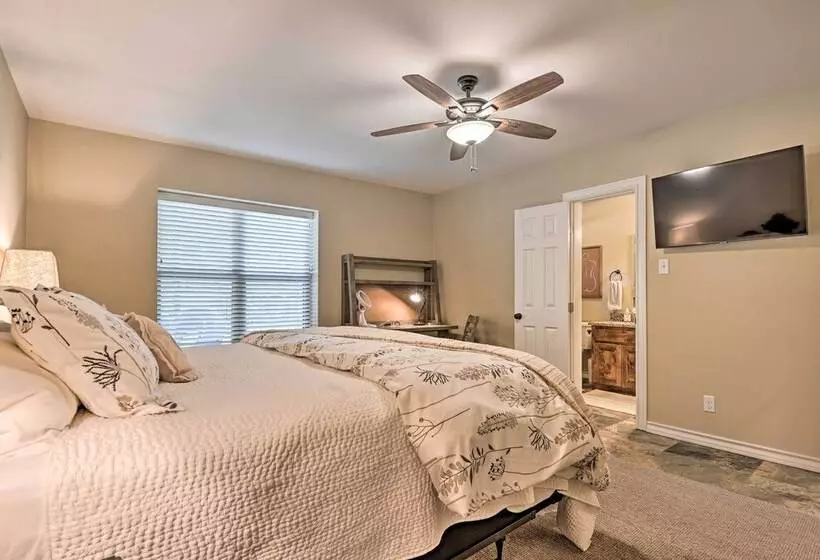 Spacious Christoval Home With Riverfront Oasis!