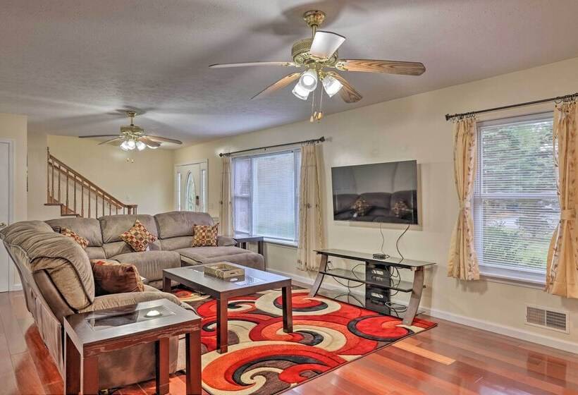 Spacious Poconos Lakefront Home W/ Dock & Grill!