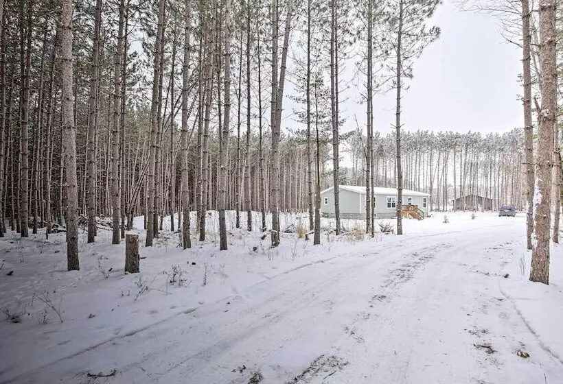 Stylish Chetek Hideaway W/ Lake + Dock Access!