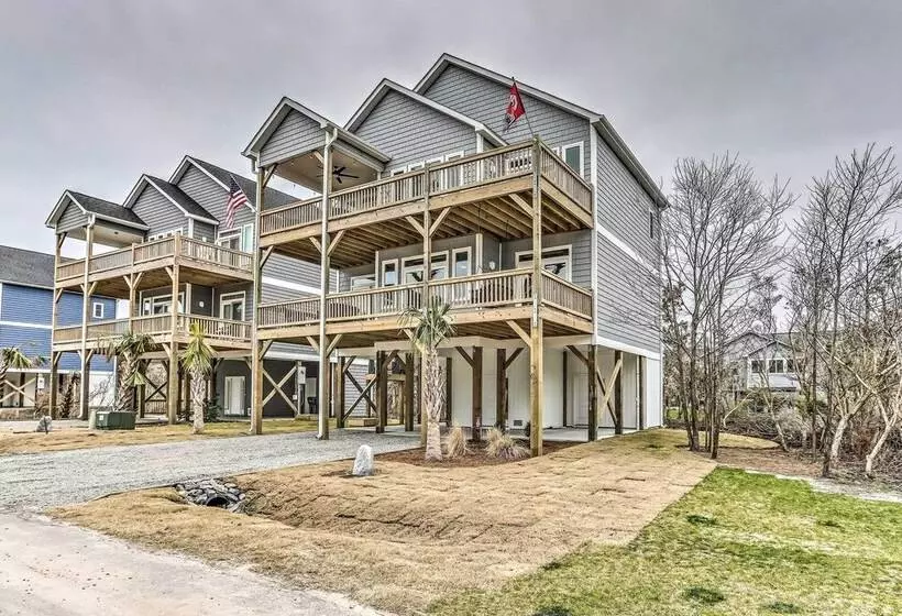 Surf City Home W/ Outdoor Shower: Walk To Beach!