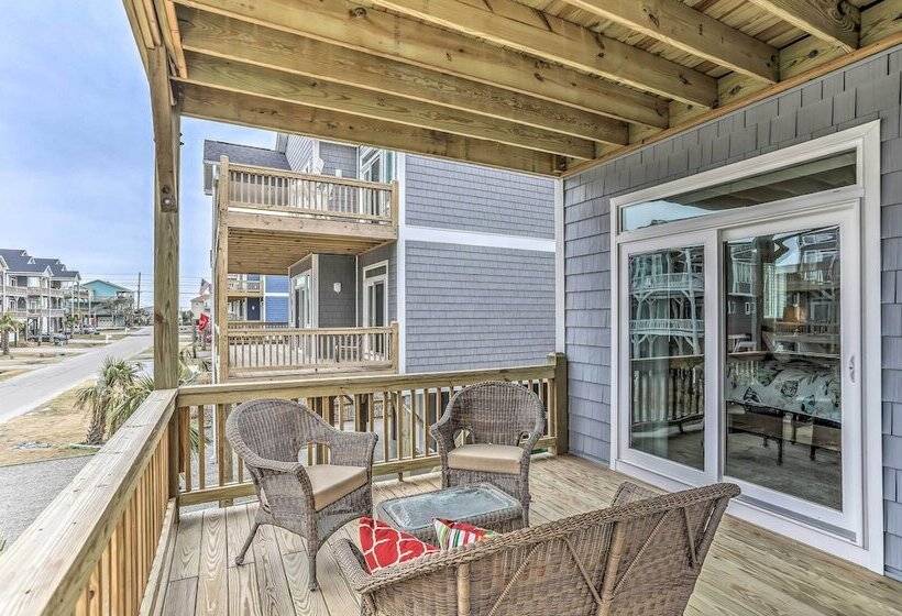 Surf City Home W/ Outdoor Shower: Walk To Beach!