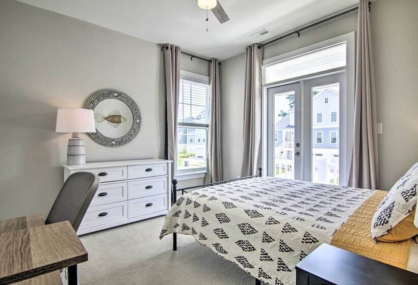 Upscale Coastal Home, 2 Mi To Bethany Beach!