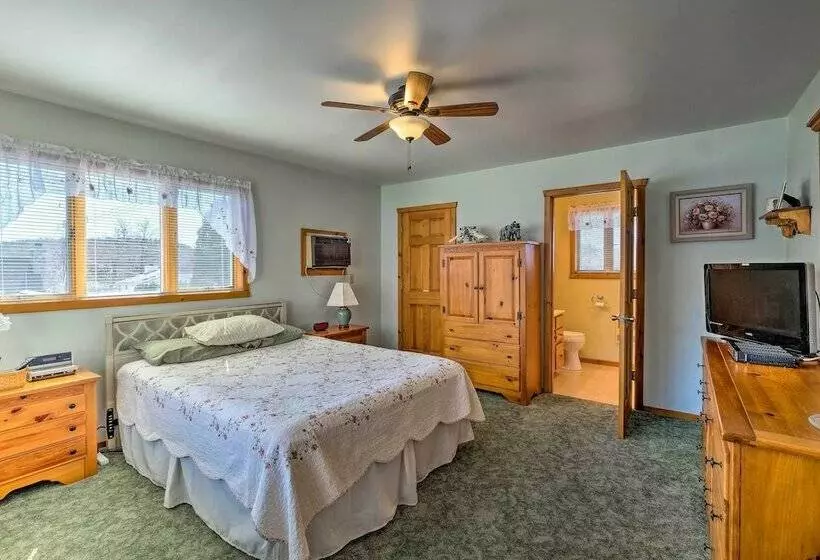 Waterfront Home On Lake George W/ Boat Dock!