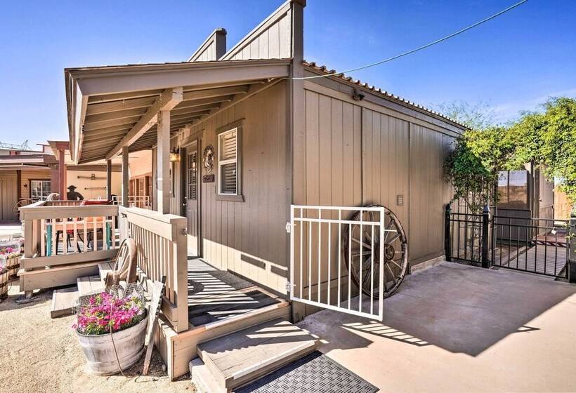 Western Style Phoenix Home: 15 Mi To Lake Pleasant