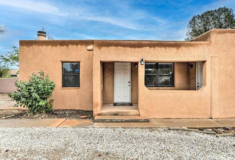 Adobe Albuquerque Home ~ 5 Mi To Old Town!