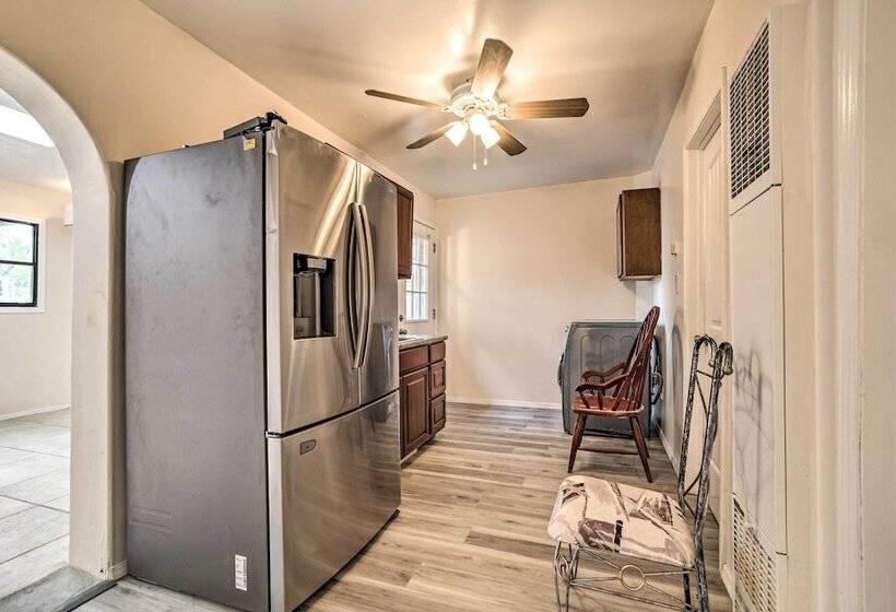 Adobe Albuquerque Home ~ 5 Mi To Old Town!