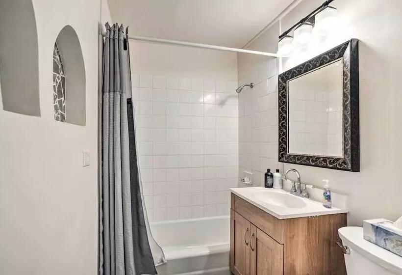 Adobe Albuquerque Home ~ 5 Mi To Old Town!